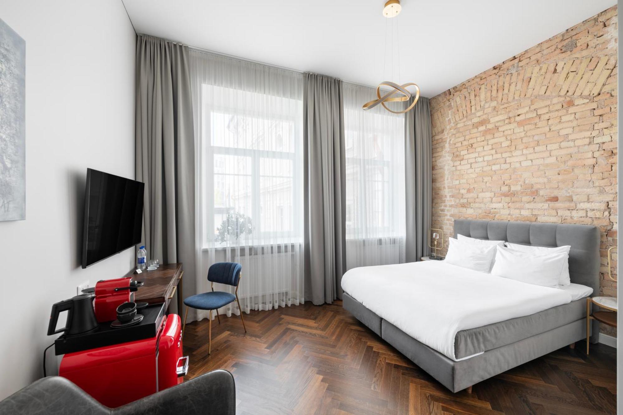 Grand Crown VNO